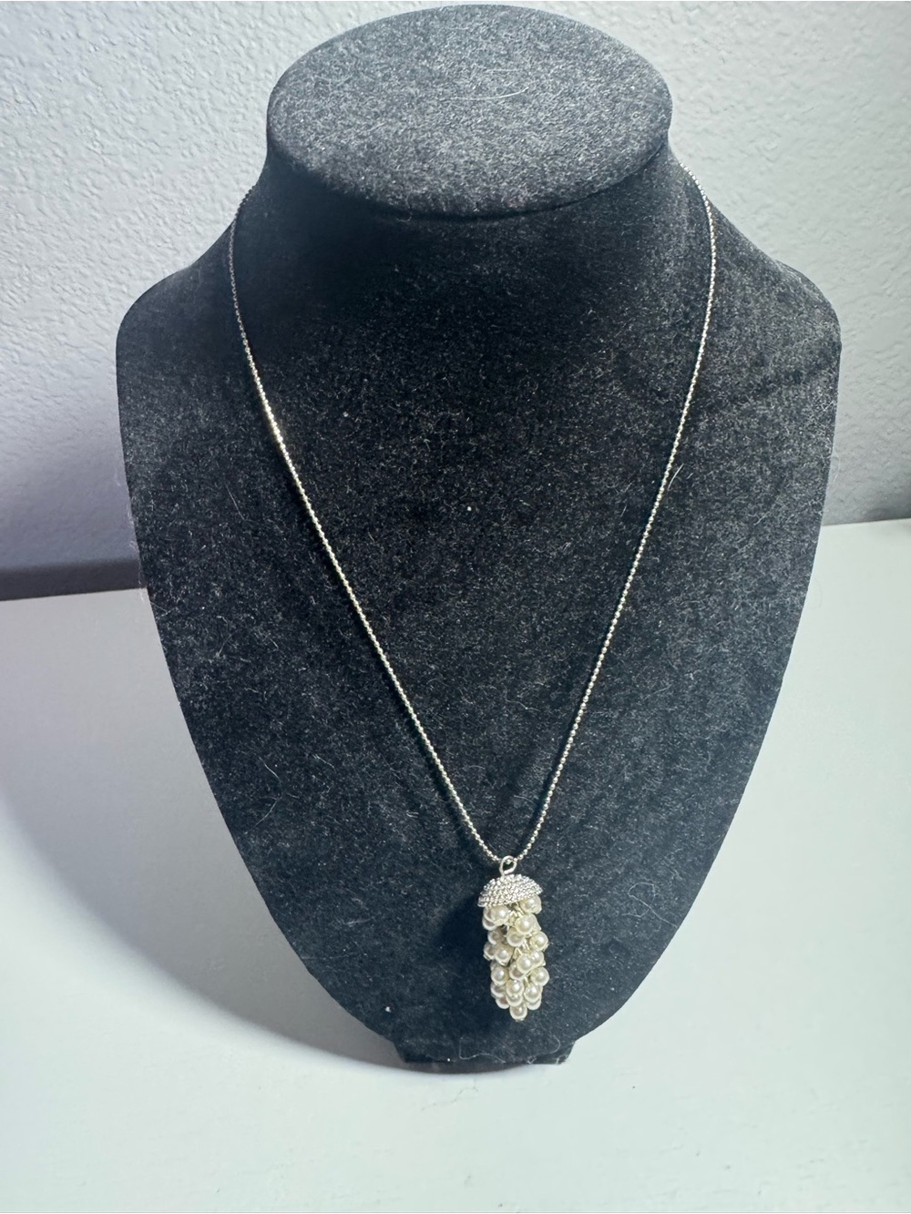 Delicate White Pearl Cluster Pendant Necklace